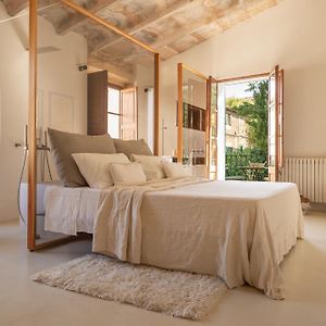 Deluxe Zimmer mit Kingsize-Bett